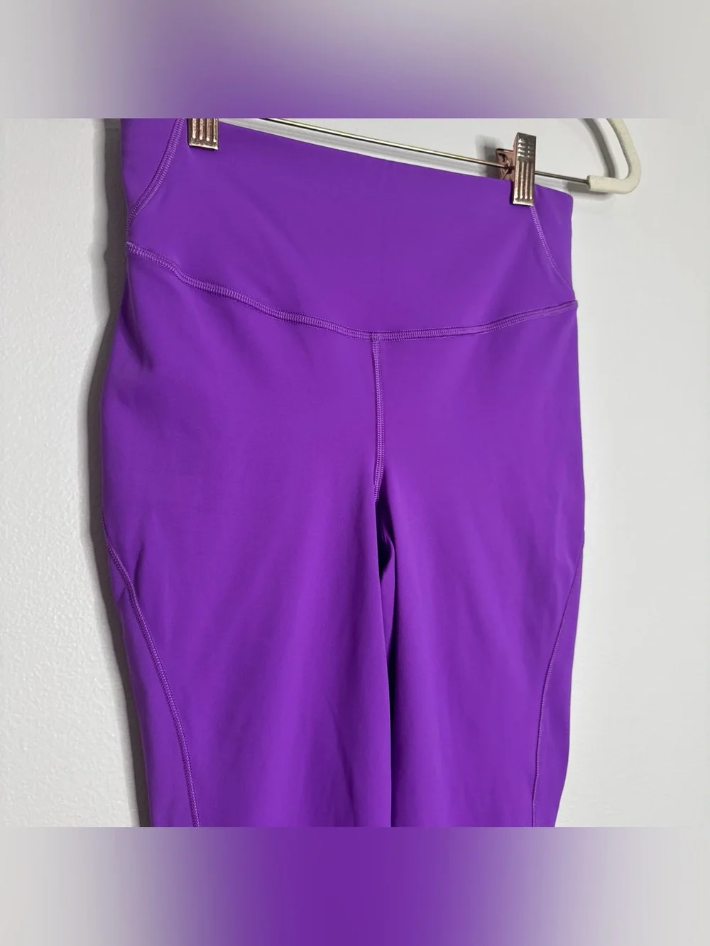 Lululemon Women's 6 Base Pace High Rise Tight Leggings Moonlight Magenta Purple